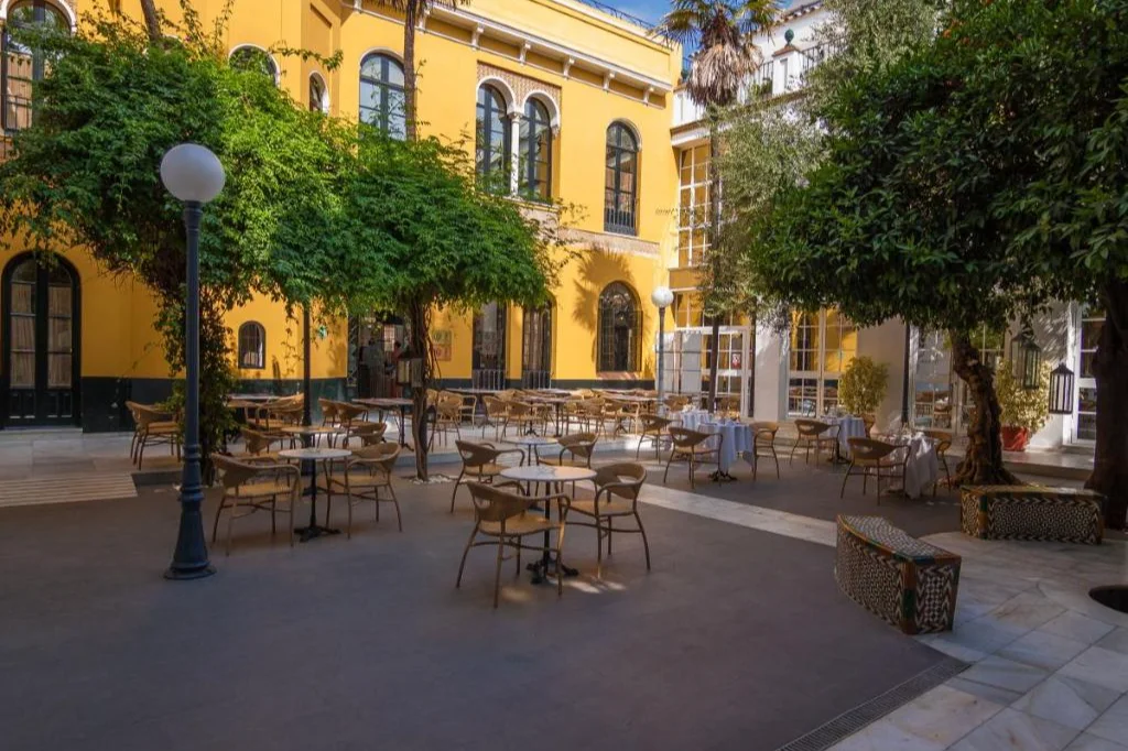 tuin in hotel San Gil