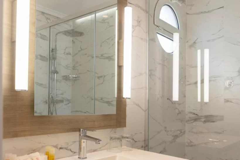 badkamer Petit Palace Triball