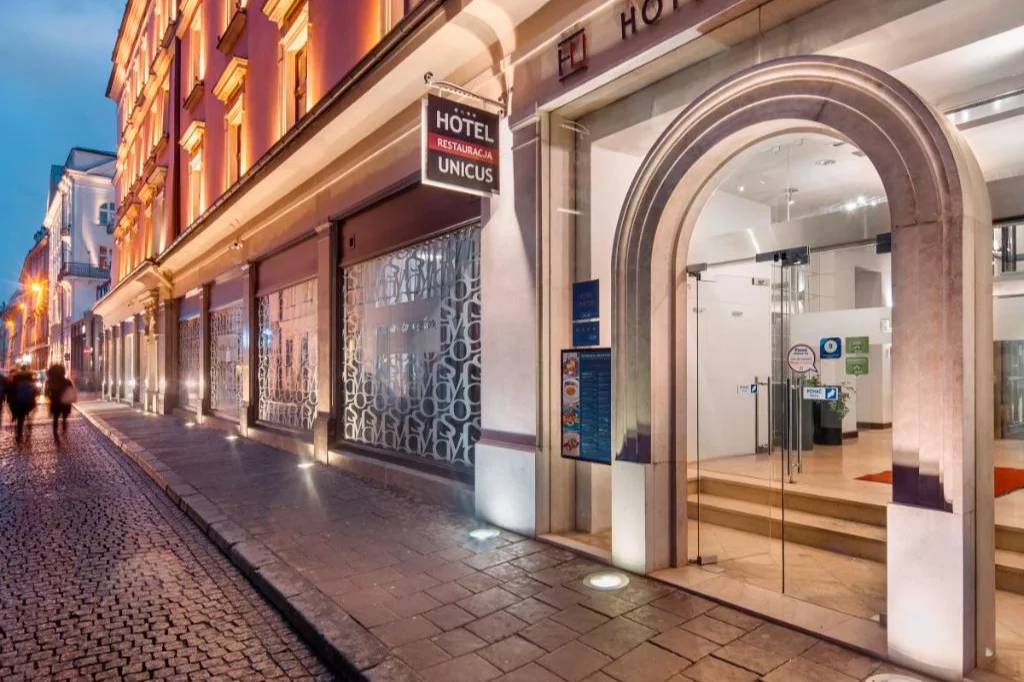 buitenkant Hotel unicus krakow
