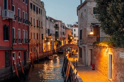 venice night