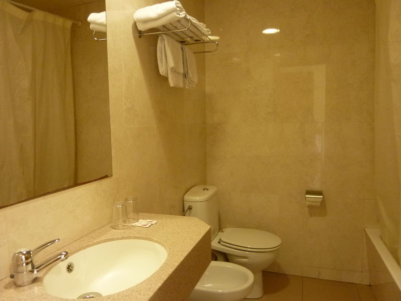 Badkamer van Hotel Roma Reial Barcelona