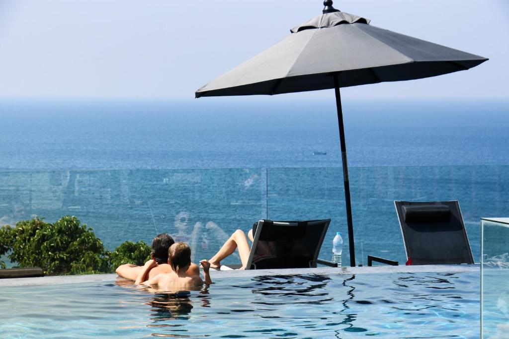 Zwembad met het beste uitzicht bij Ayara Kamala Resort & Spa