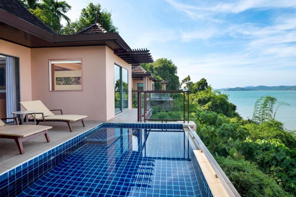 3 zwembaden in het Westin Siray Bay Resort & Spa