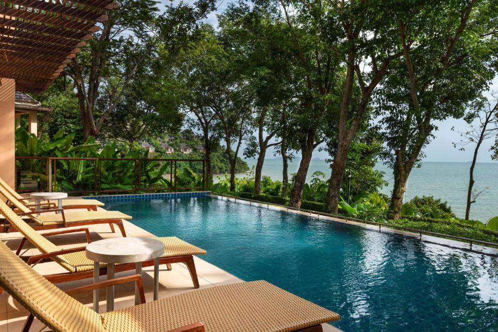 3 zwembaden in het Westin Siray Bay Resort & Spa