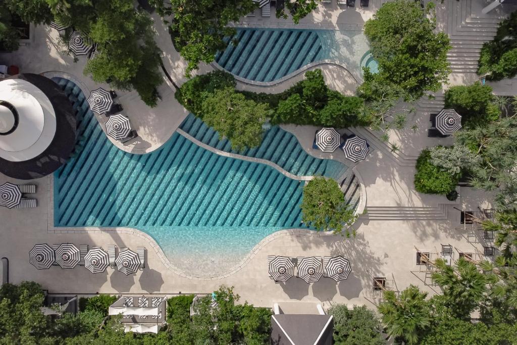 2 Zwembaden in The Royal Paradise Hotel & Spa