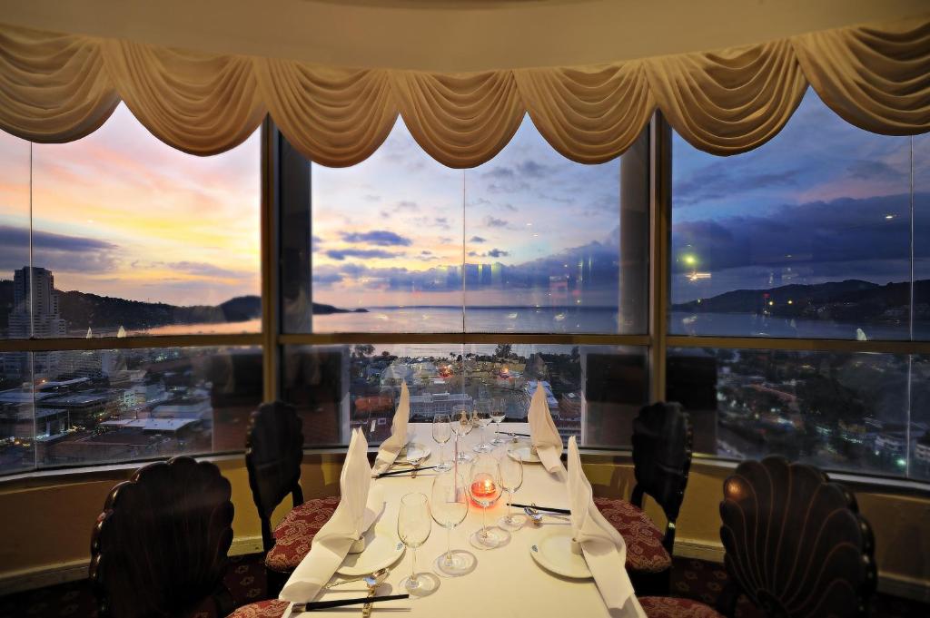 4 Restaurants in het Royal Paradise Hotel & Spa