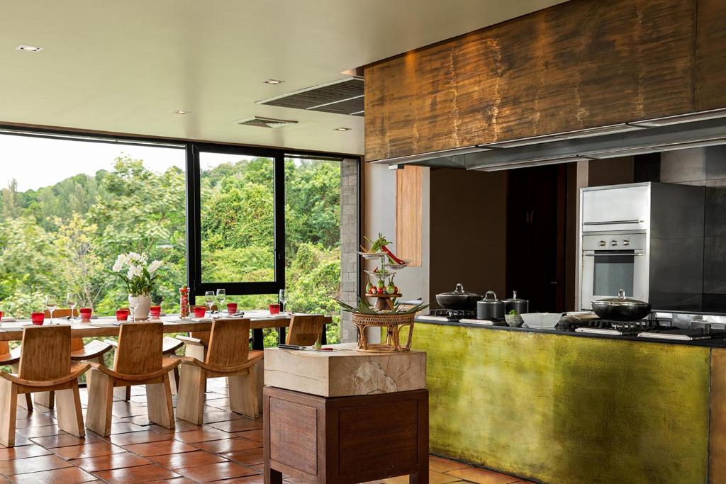 Bar in Paresa Resort Phuket