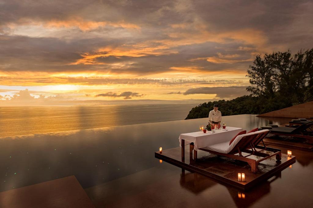 Buitenzwembad bij Paresa Resort Phuket