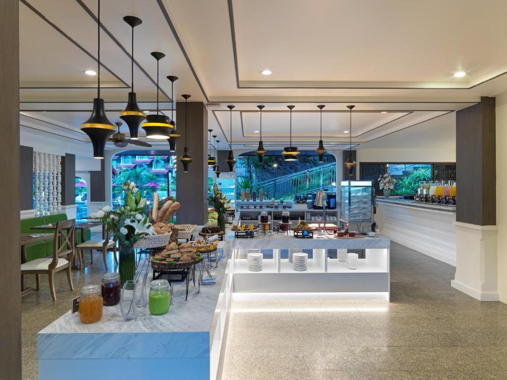 Zeer goed ontbijt bij Chanalai Flora Resort