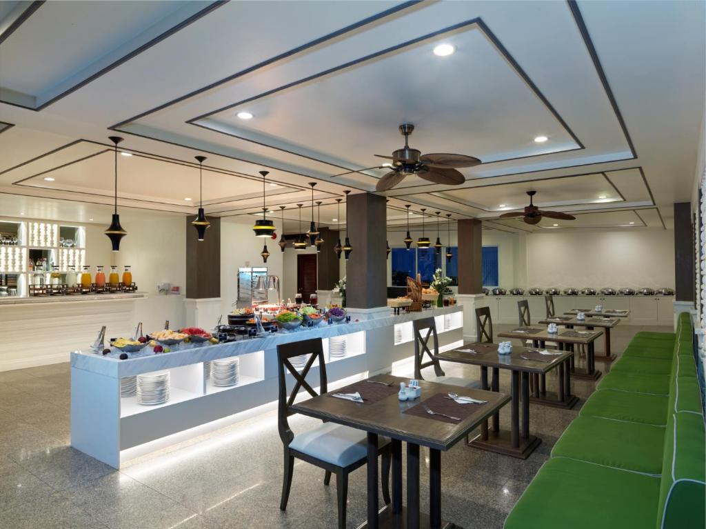 Zeer goed ontbijt bij Chanalai Flora Resort