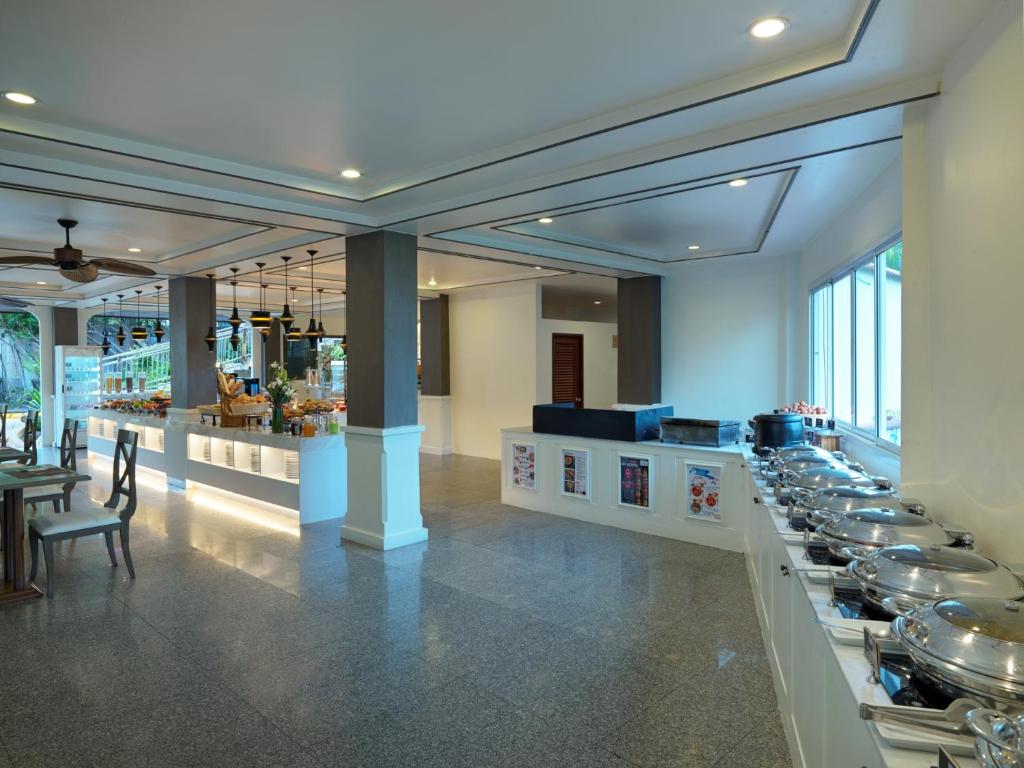 Zeer goed ontbijt bij Chanalai Flora Resort