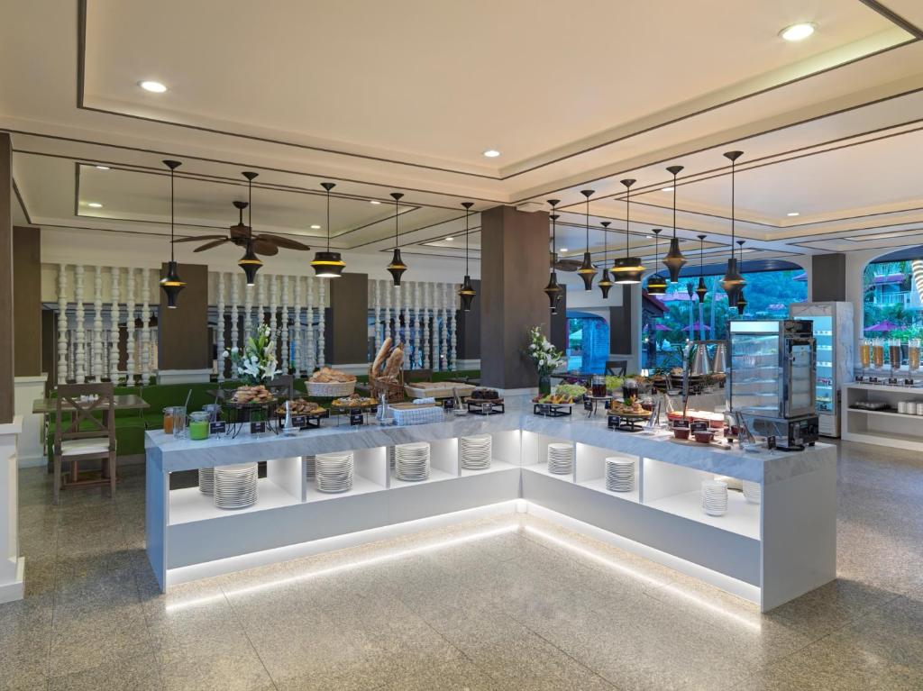 Zeer goed ontbijt bij Chanalai Flora Resort