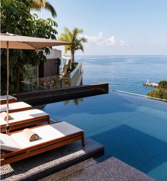 Saccharum Resort zwembad 