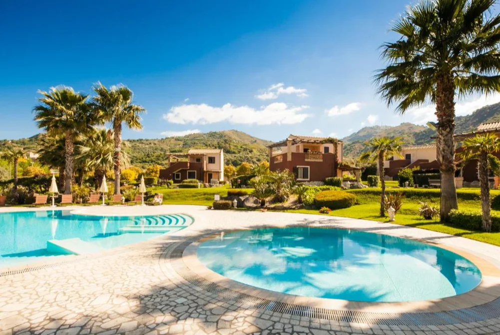 Alcantara Resort di Charme zwembad