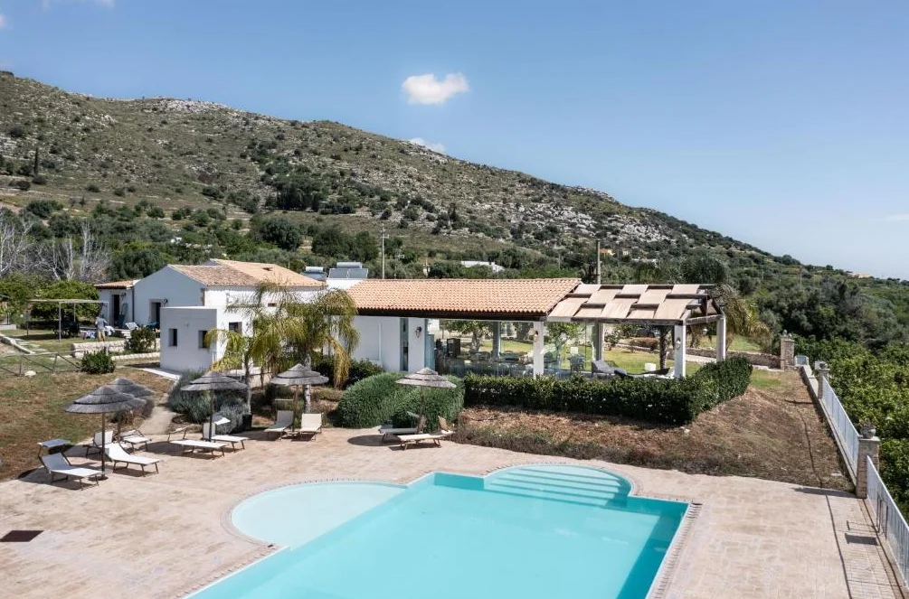 Agriturismo Alle Riserve Cavagrande zwembad