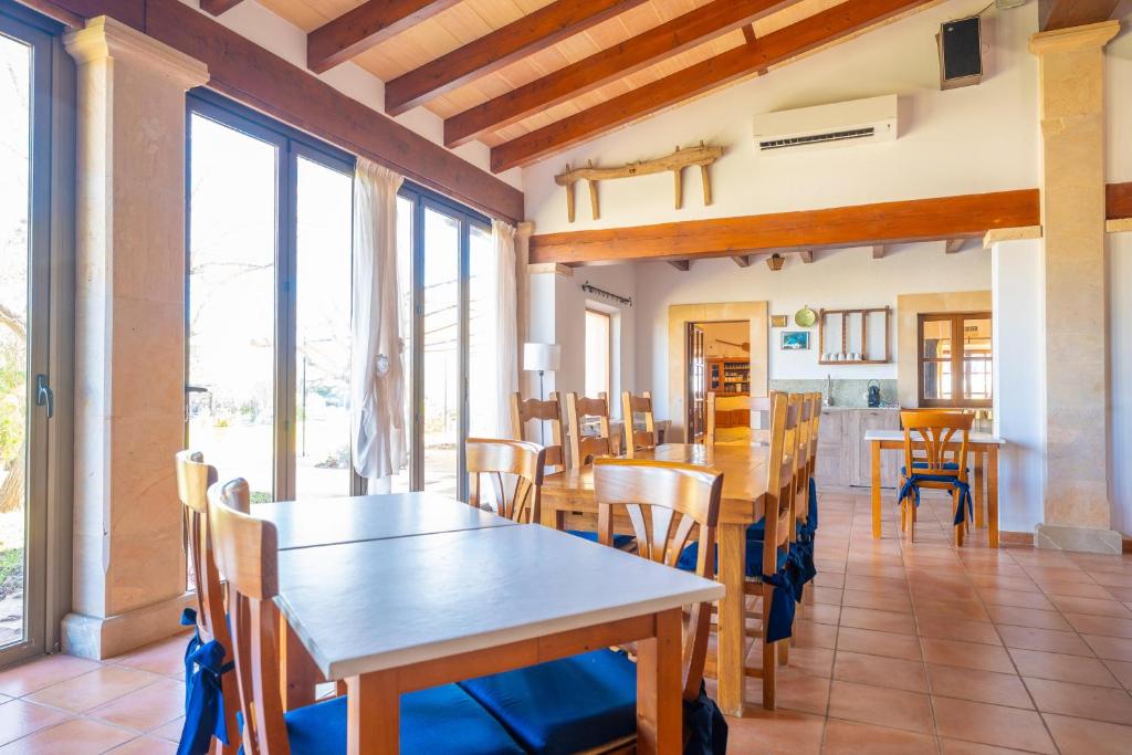 Agroturismo Mondrago -Antic Na Martina- - eetkamer