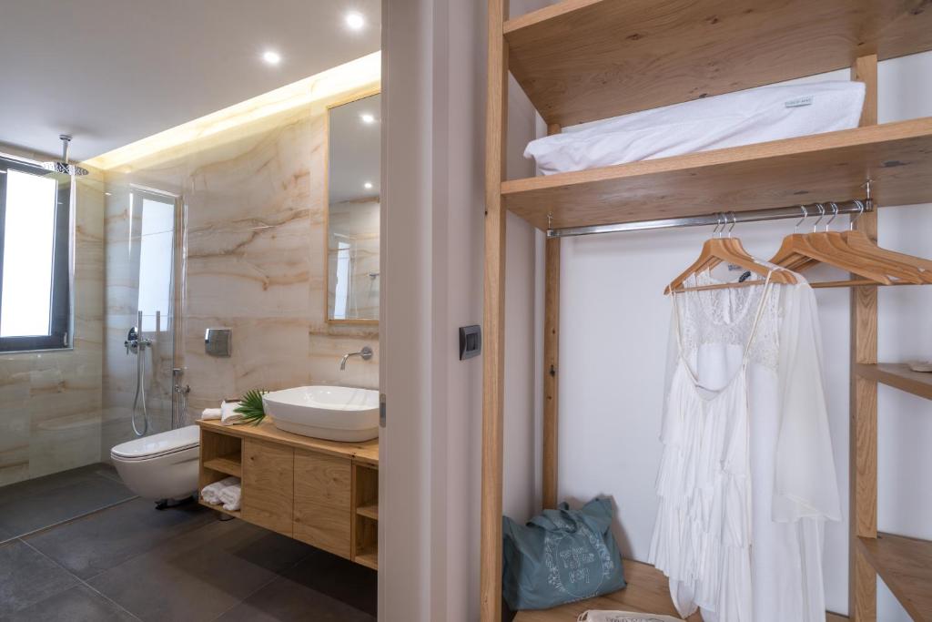 Glow Boutique Hotel & Suites - badkamer