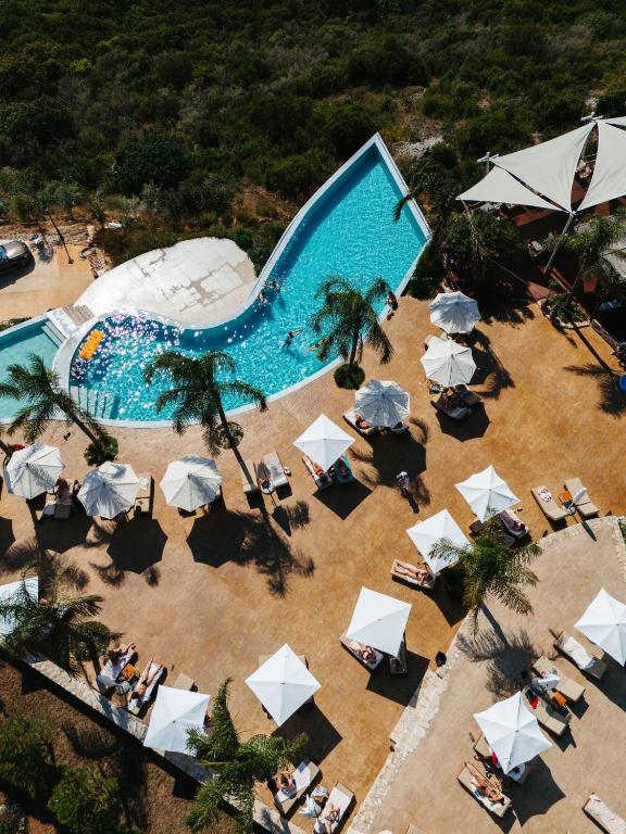 ARAMERAS Resort - zwembad van bovenaf