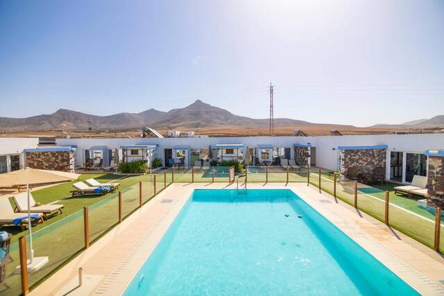 Hotel Boutique Rosario Martin - zwembad met bergzicht
