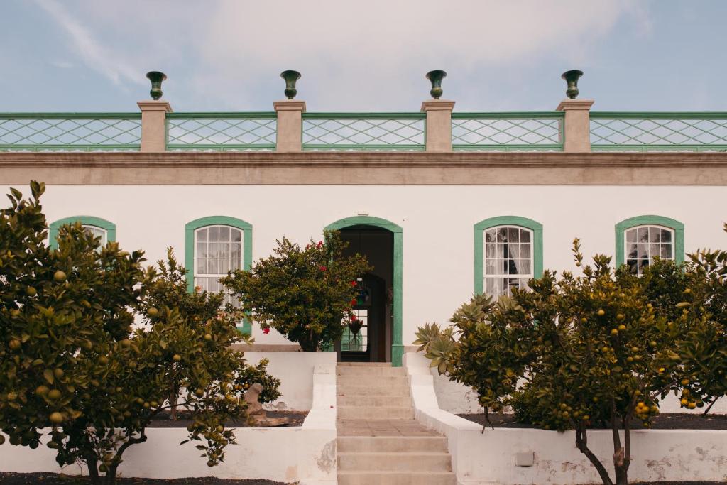 La Casa de los Naranjos - gevel met sinaasappelbomen