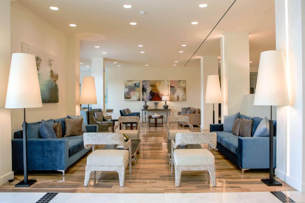 Rodostamo Hotel en Spa - lobby met zitgroepen
