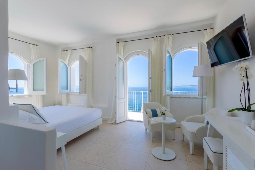 Relais La Ghinghetta - tweepersoonskamer met balkon en zeezicht
