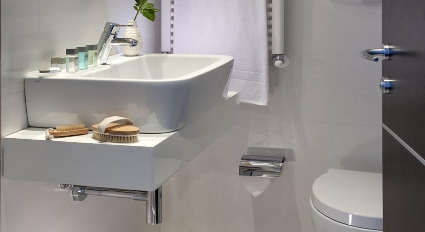 Badkamer van een tweepersoonskamer van Hotel Fiume in Rome