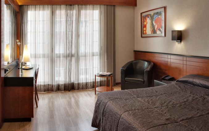 Tweepersoonskamer van hotel Derby in Barcelona