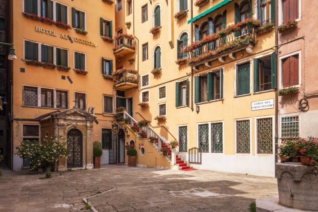 Buitenkant van hotel Al Codega