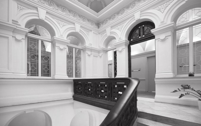 Hallen van hotel Hospes Palau de La Mar in Valencia