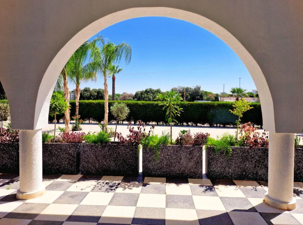 Hotel Sveltos tuin 