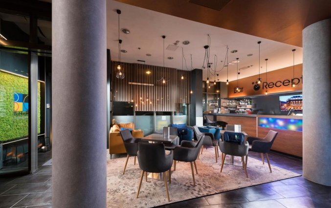 Bar en receptie van Hotel Bo18