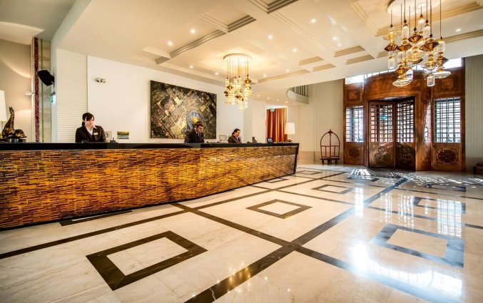 Receptie van Hotel Continental in Budapest