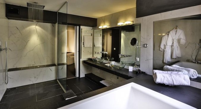 Badkamer van Hotel Bab in Marrakech