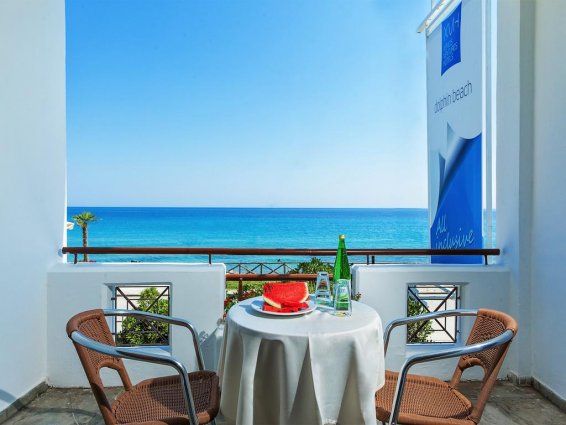 Hotel Dolphin Beach