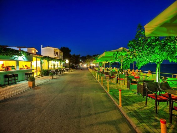 Hotel Dolphin Beach