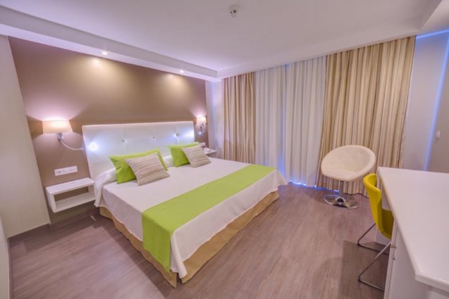 Hotel RF San Borondon