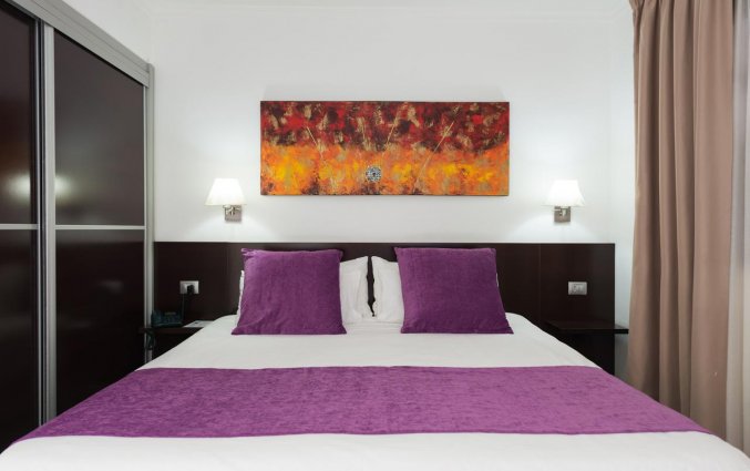 Slaapkamer van hotel EO Jadin Dorado op Gran Canaria