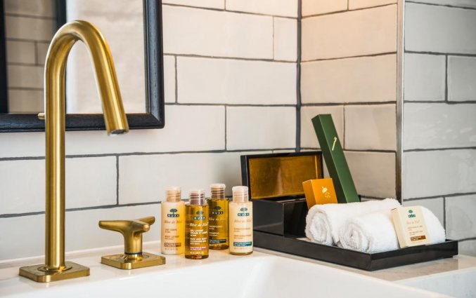 Badkamer van een tweepersoonskamer van Hotel Novotel Canary Wharf in Londen