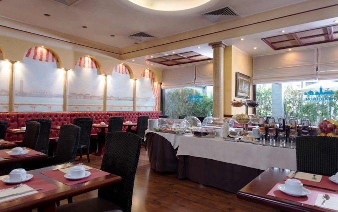Ontbijtzaal van Hotel Best Western Tritone in Venetie