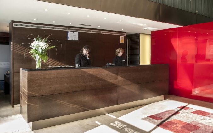 Receptie van Hotel Zenit in Bilbao