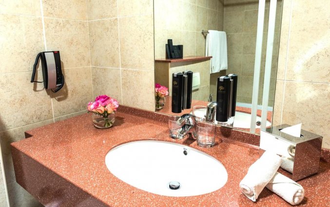 Badkamer van Hotel Jannah Marina Bay Suites in Dubai