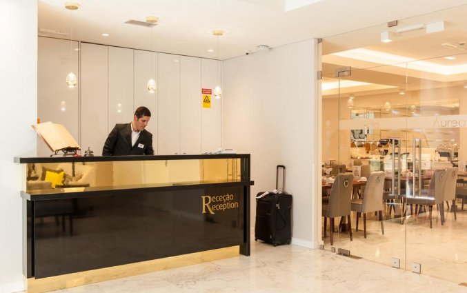 Receptie van Hotel the 7 in Lissabon