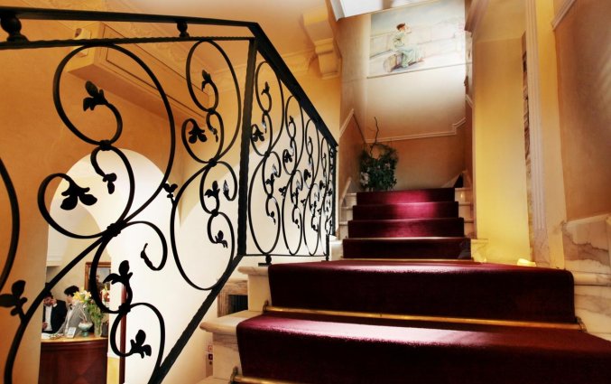 Trap van hotel Solis in Rome